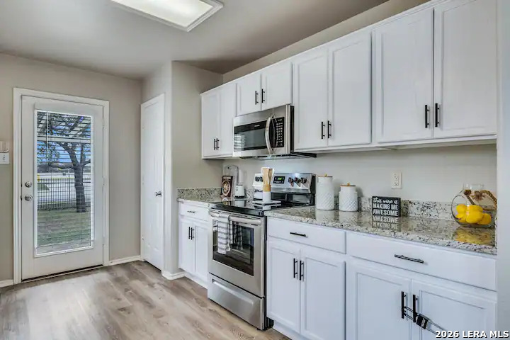 627 Claude W Black, San Antonio, TX 78203