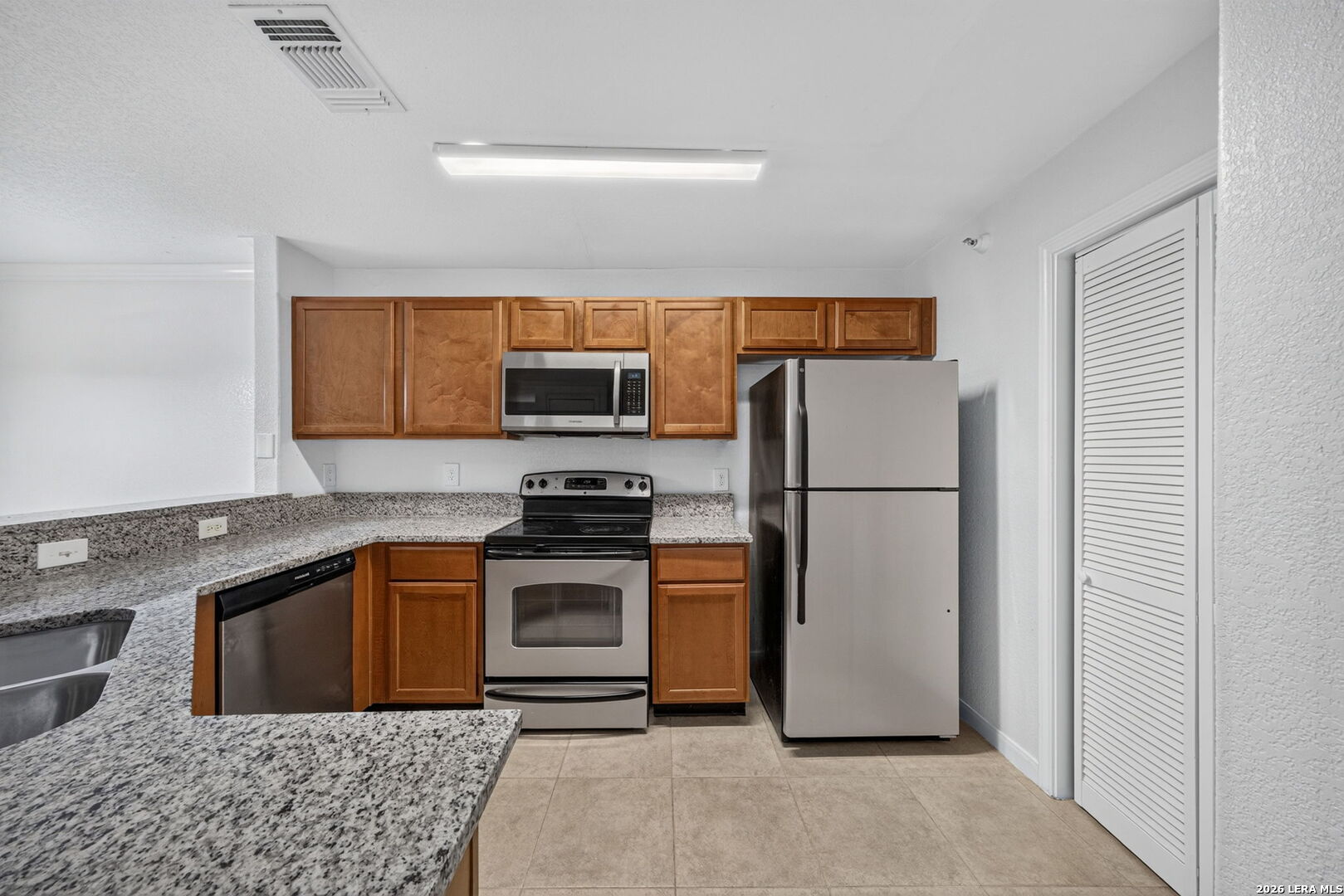7323 SNOWDEN RD, #3206, San Antonio, TX 78240