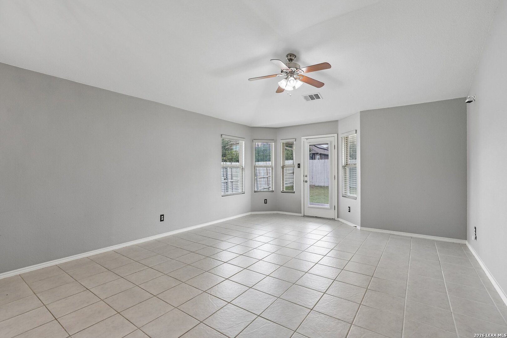 10411 Queensland Way, Converse, TX 78109