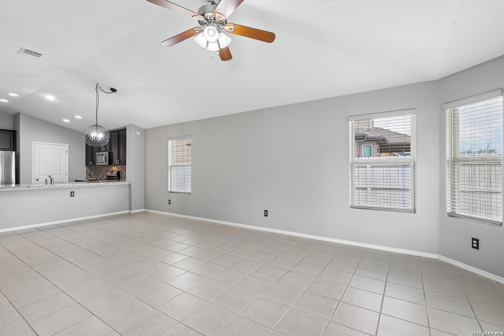 10411 Queensland Way, Converse, TX 78109
