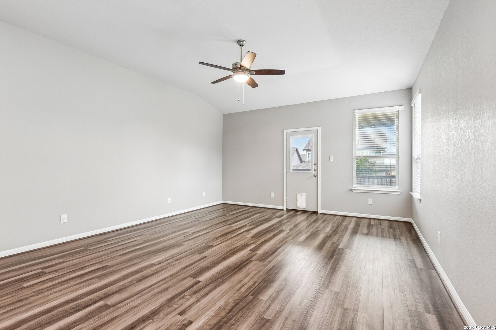 4927 RANAHAN PASS, St Hedwig, TX 78152