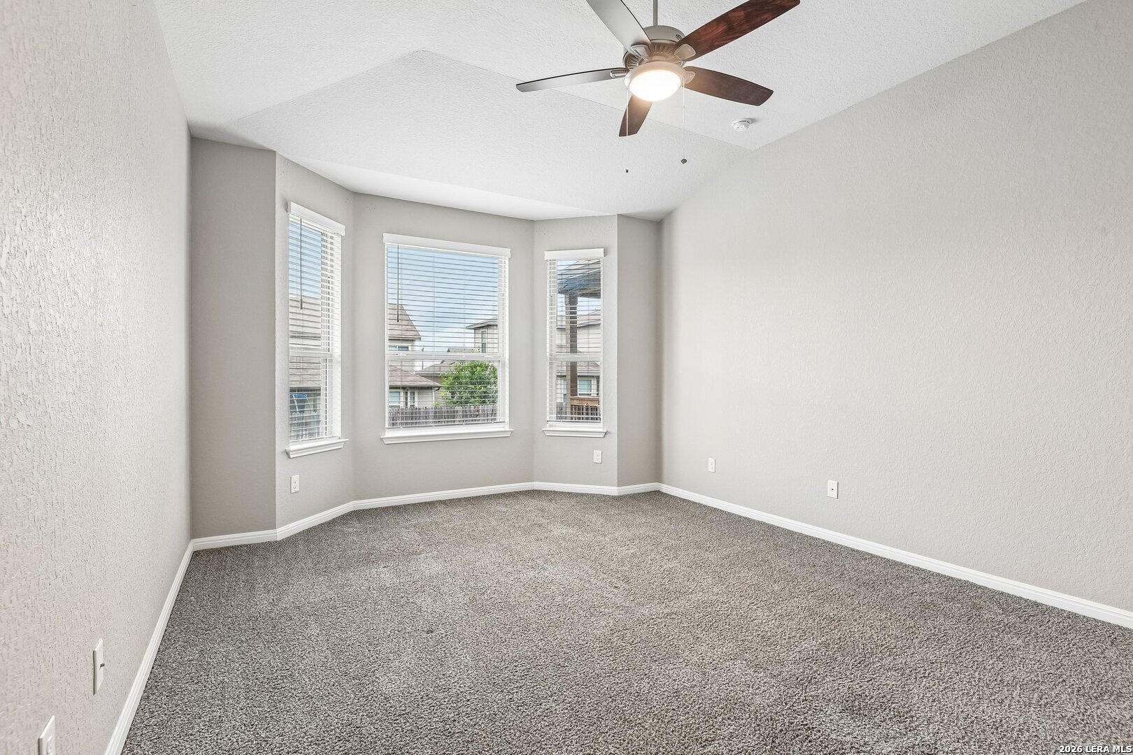 4927 RANAHAN PASS, St Hedwig, TX 78152