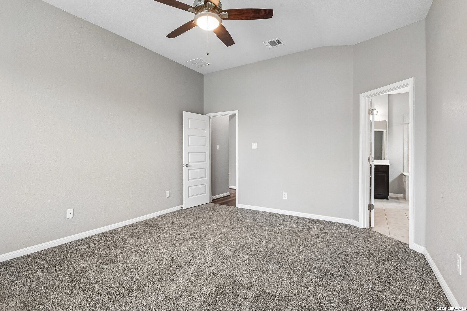 4927 RANAHAN PASS, St Hedwig, TX 78152