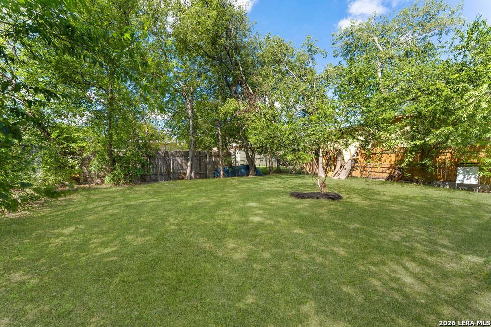 537 N San Gabriel, San Antonio, TX 78228