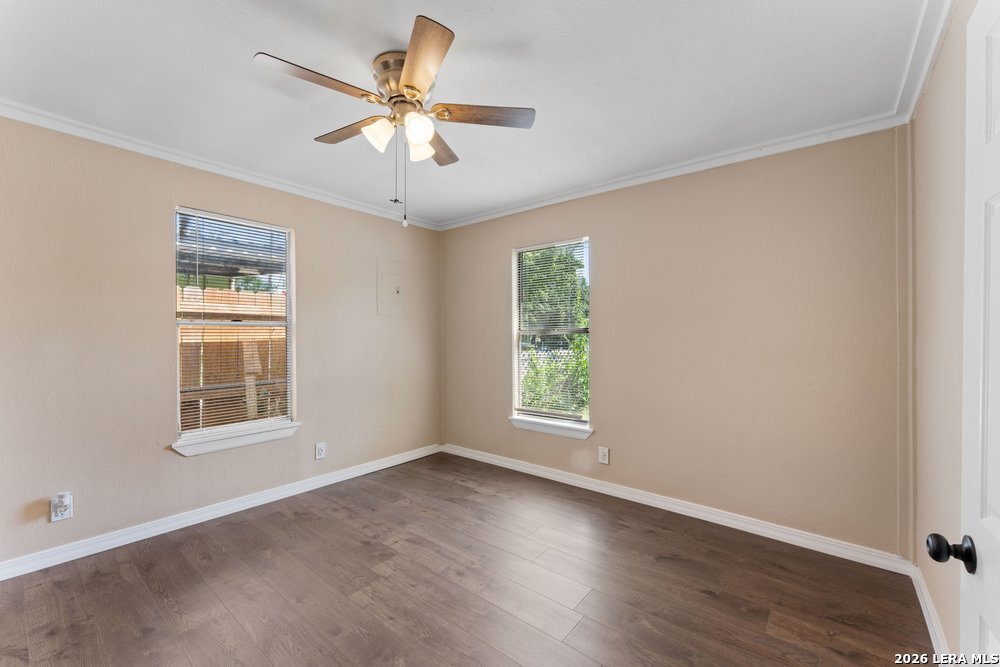 537 N San Gabriel, San Antonio, TX 78228