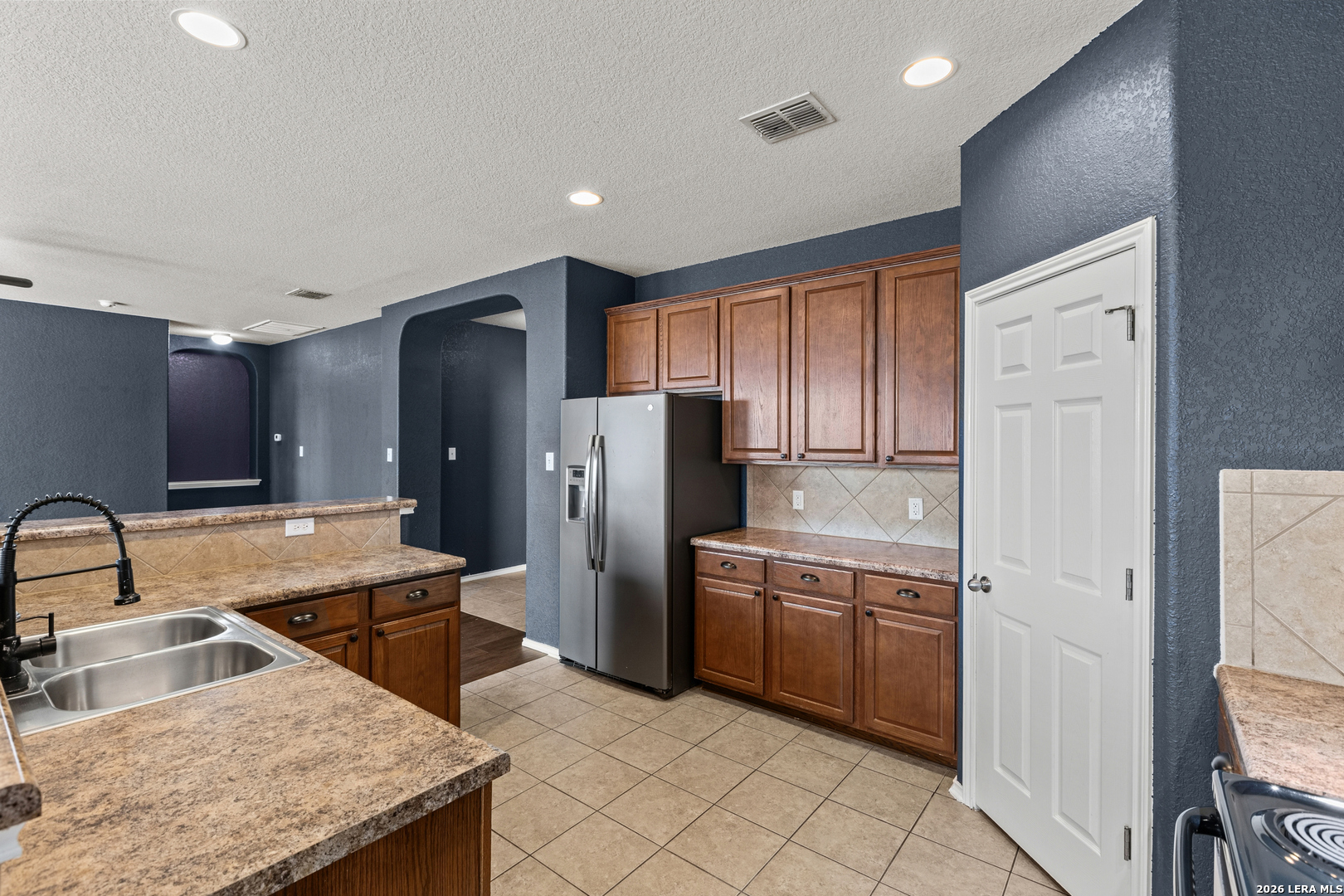 9814 Common Law, Converse, TX 78109