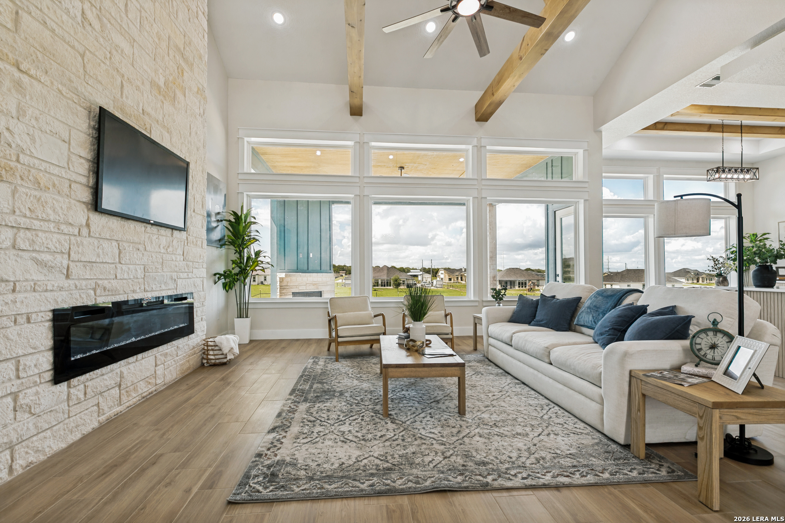 157 ESTATES DR, La Vernia, TX 78121