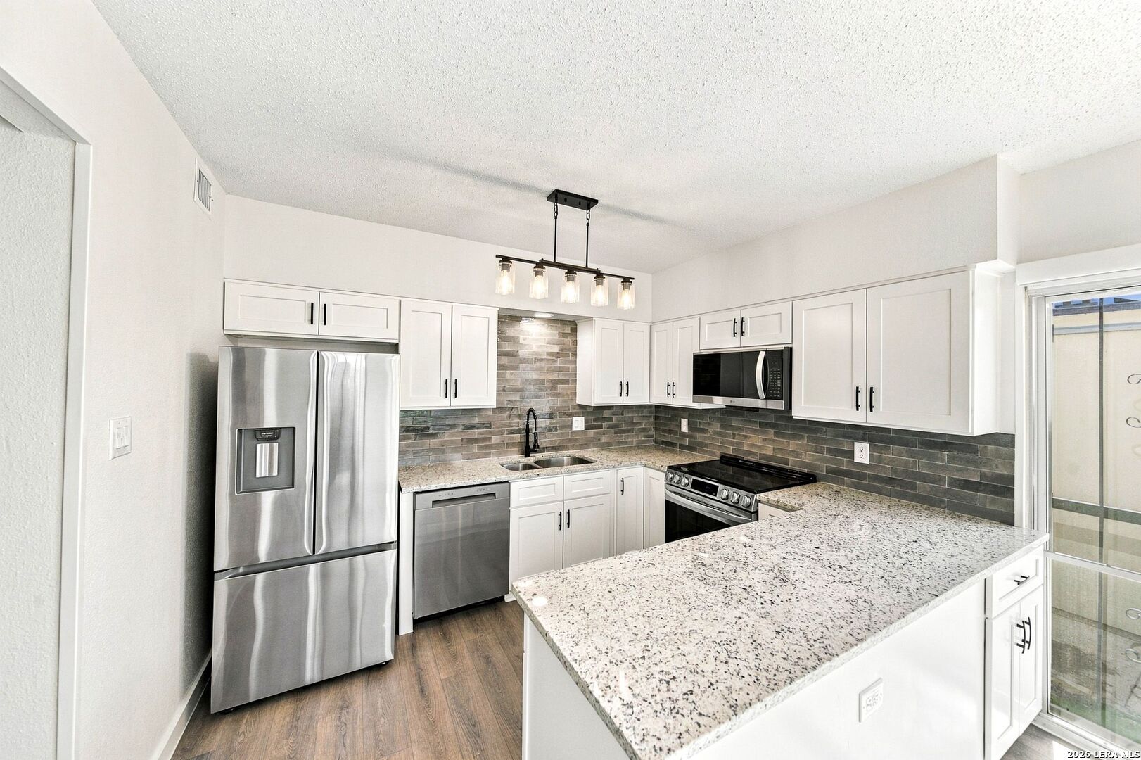 9915 Powhatan Dr, #B4, San Antonio, TX 78230