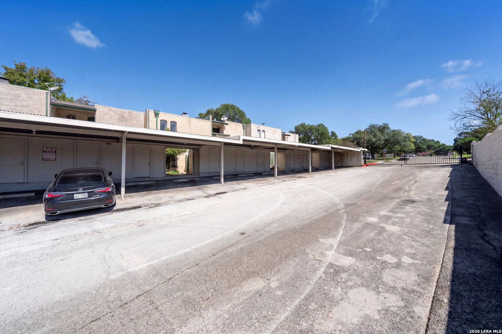 9915 Powhatan Dr, #B4, San Antonio, TX 78230