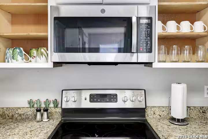 10218 BARRON FLD, San Antonio, TX 78245