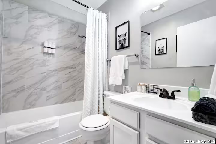 10218 BARRON FLD, San Antonio, TX 78245