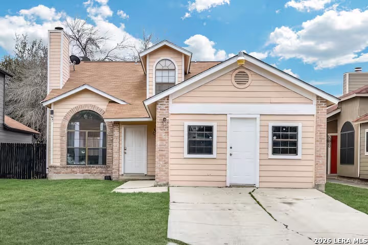 10218 BARRON FLD, San Antonio, TX 78245