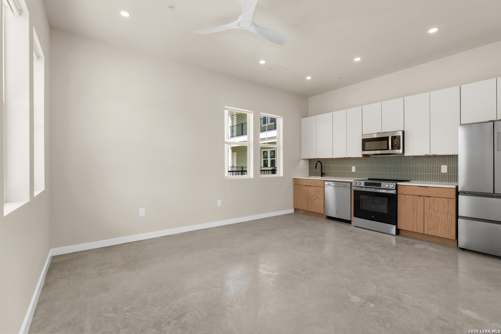 725 W ASHBY PL, #103, San Antonio, TX 78212