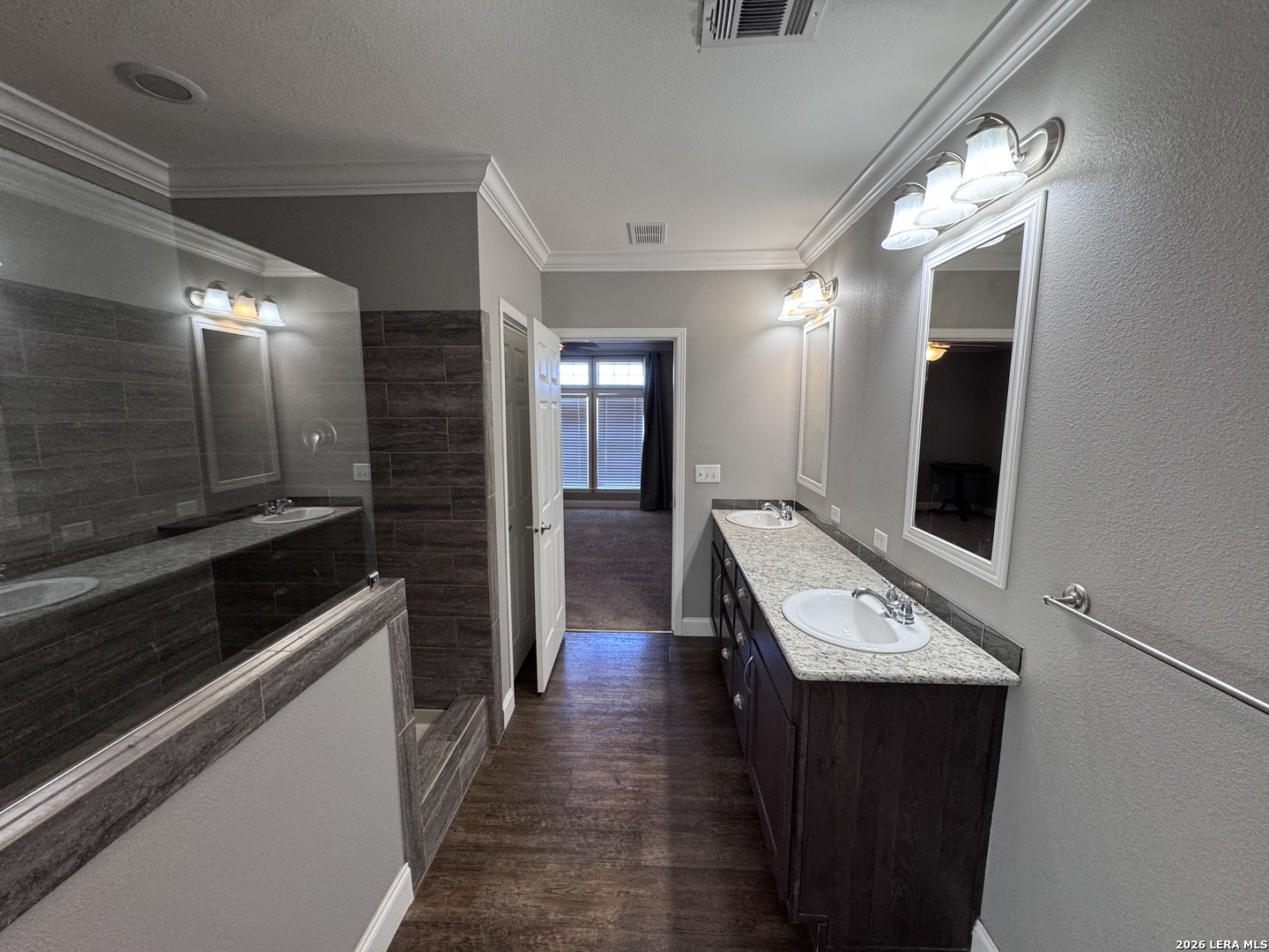 3761 Forest Trail Dr, Bandera, TX 78003
