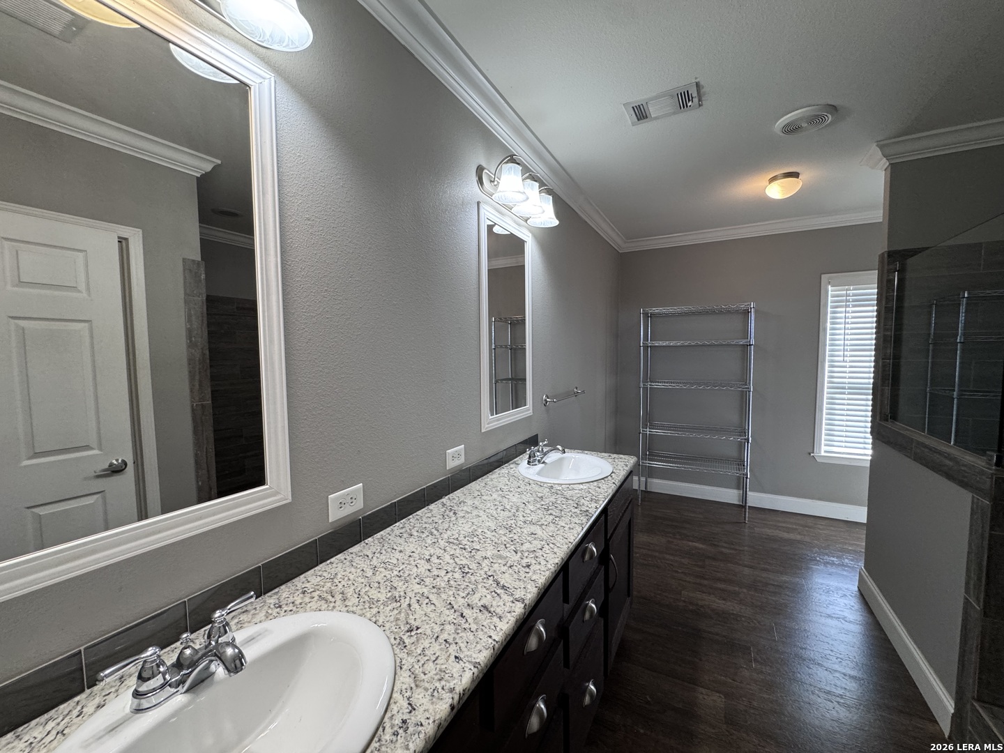 3761 Forest Trail Dr, Bandera, TX 78003