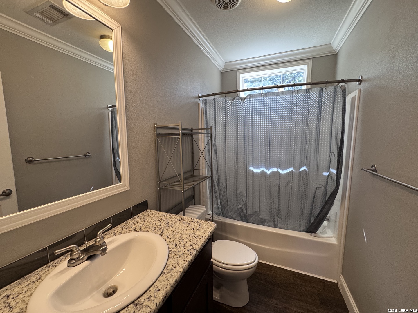 3761 Forest Trail Dr, Bandera, TX 78003