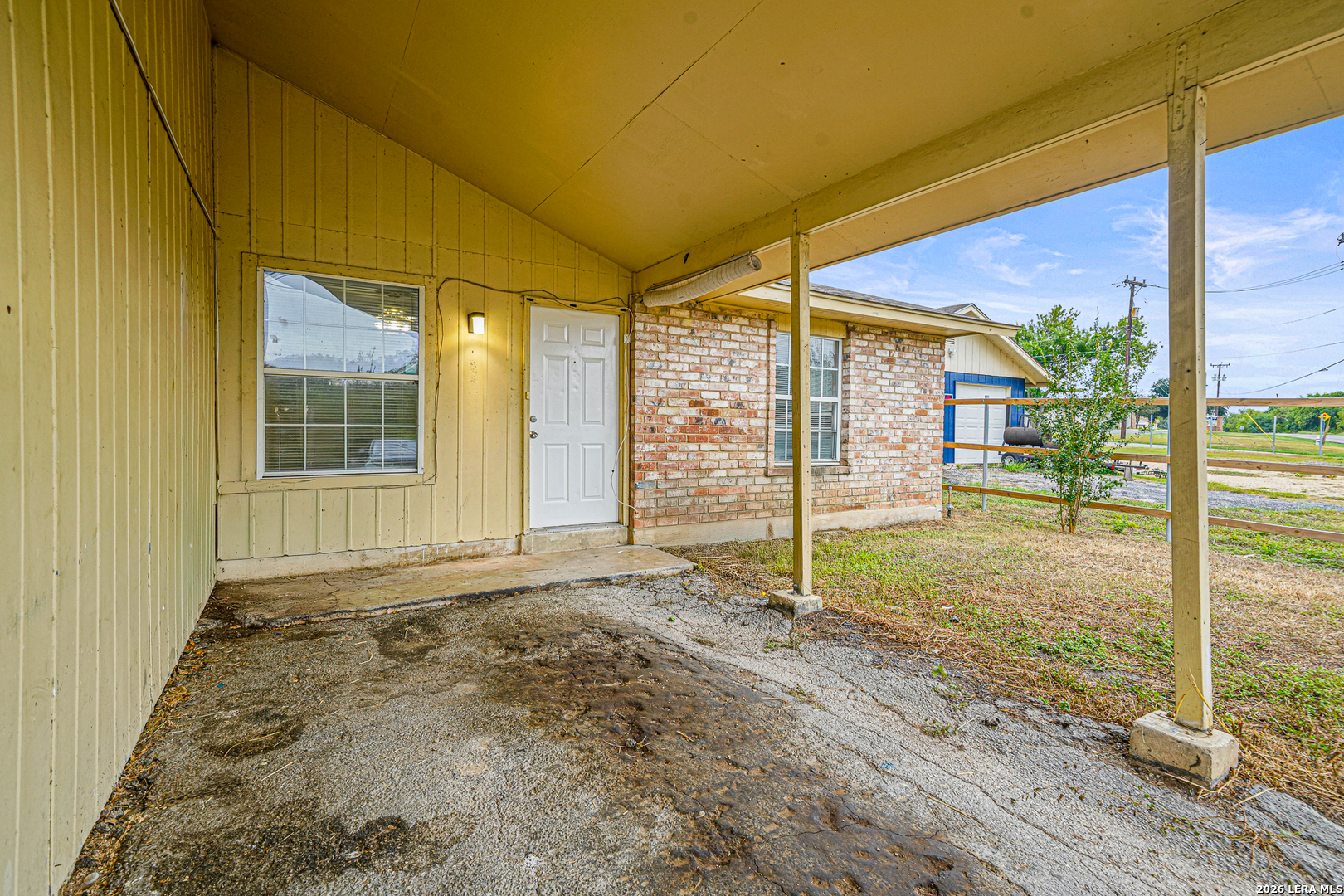 306 N Seguin Rd, Converse, TX 78109