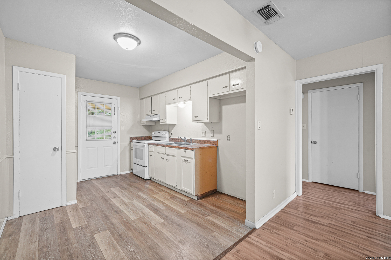 306 N Seguin Rd, Converse, TX 78109
