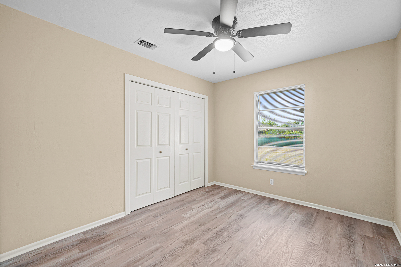 5125 FOXCROSS DR, Kirby, TX 78219