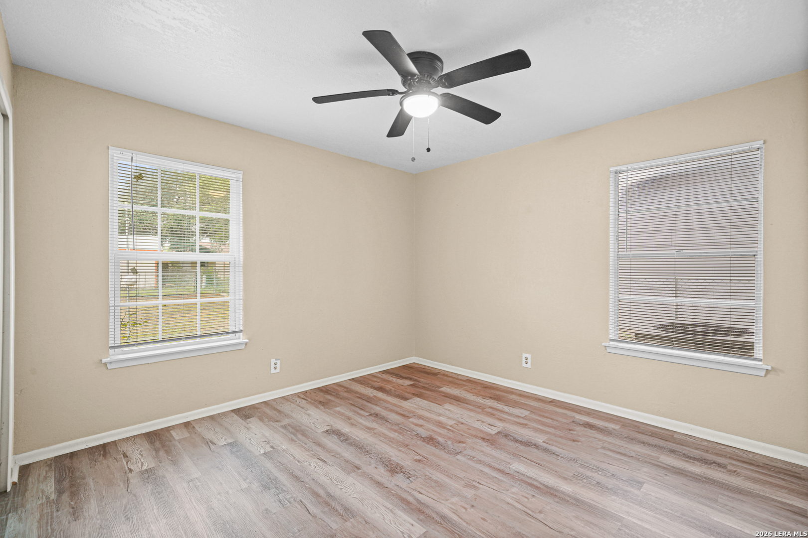 5125 FOXCROSS DR, Kirby, TX 78219