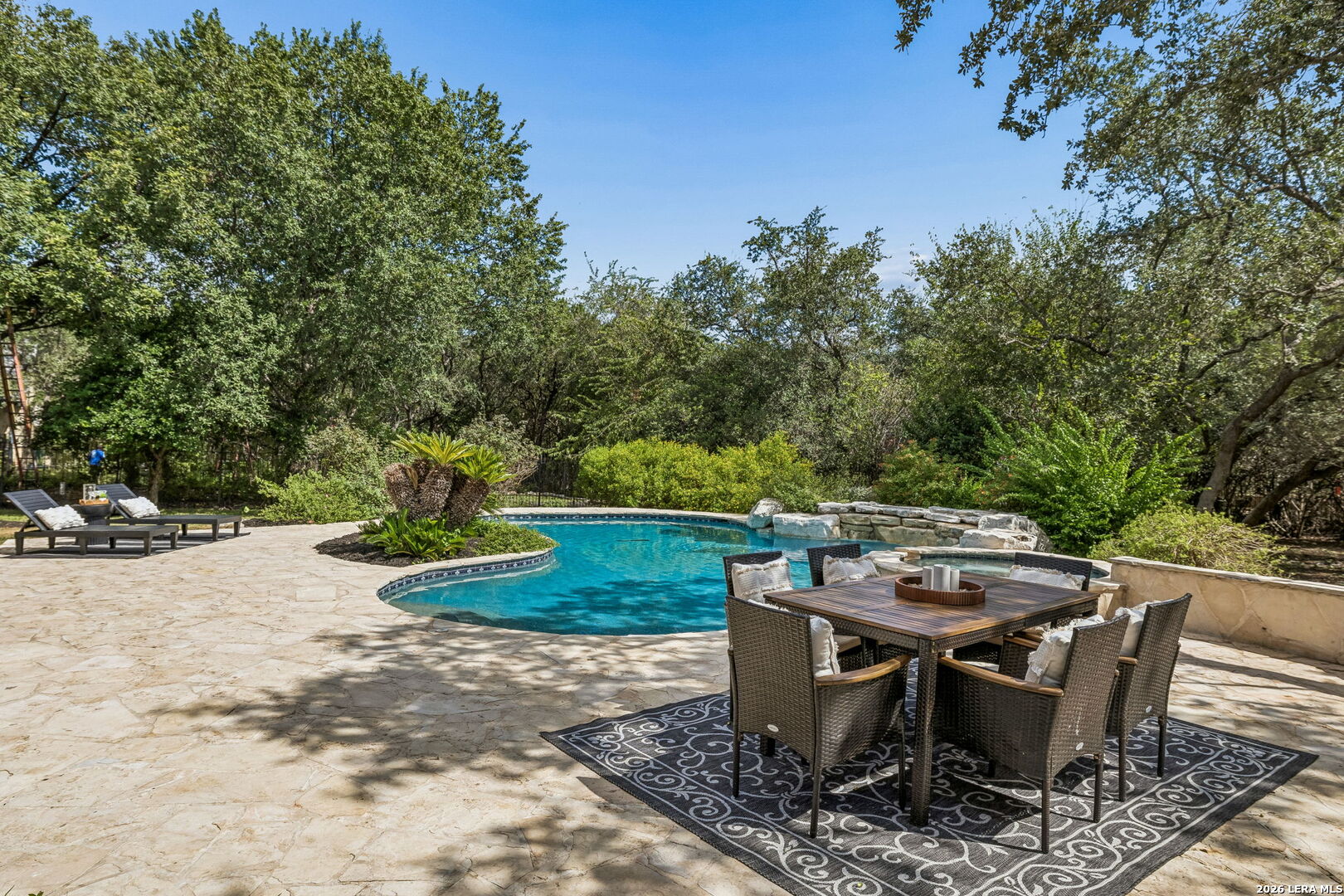327 Pagoda Oak, Shavano Park, TX 78230