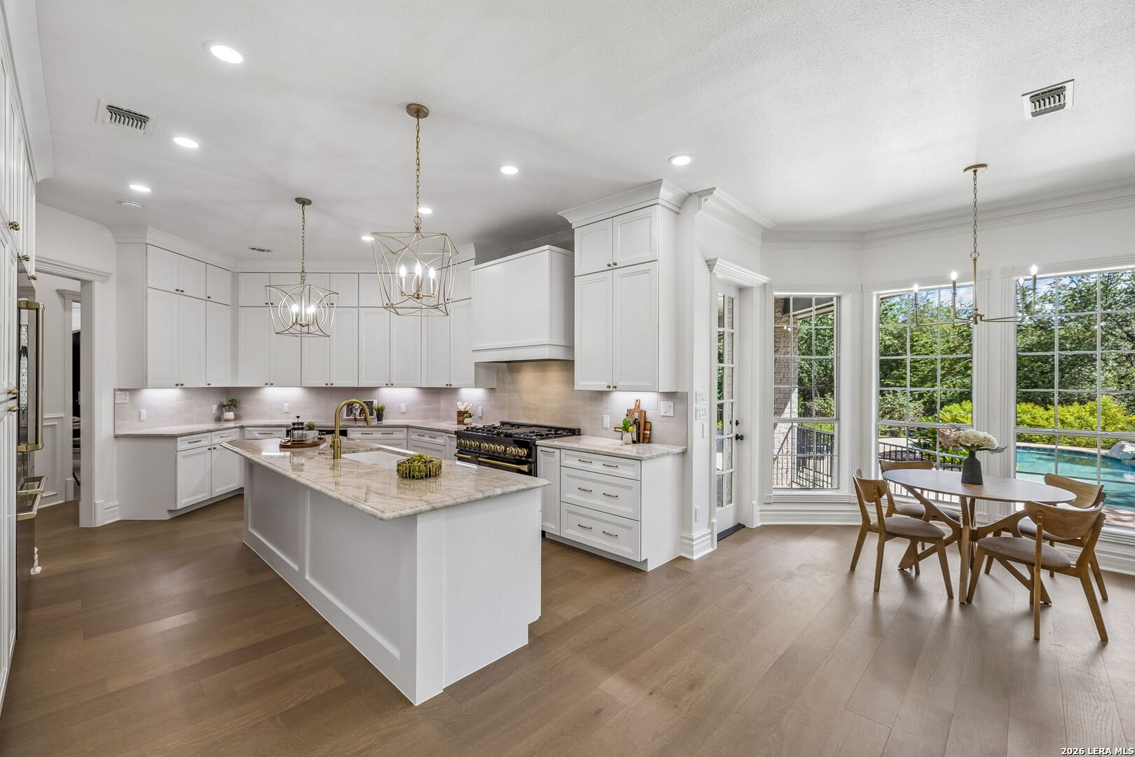 327 Pagoda Oak, Shavano Park, TX 78230