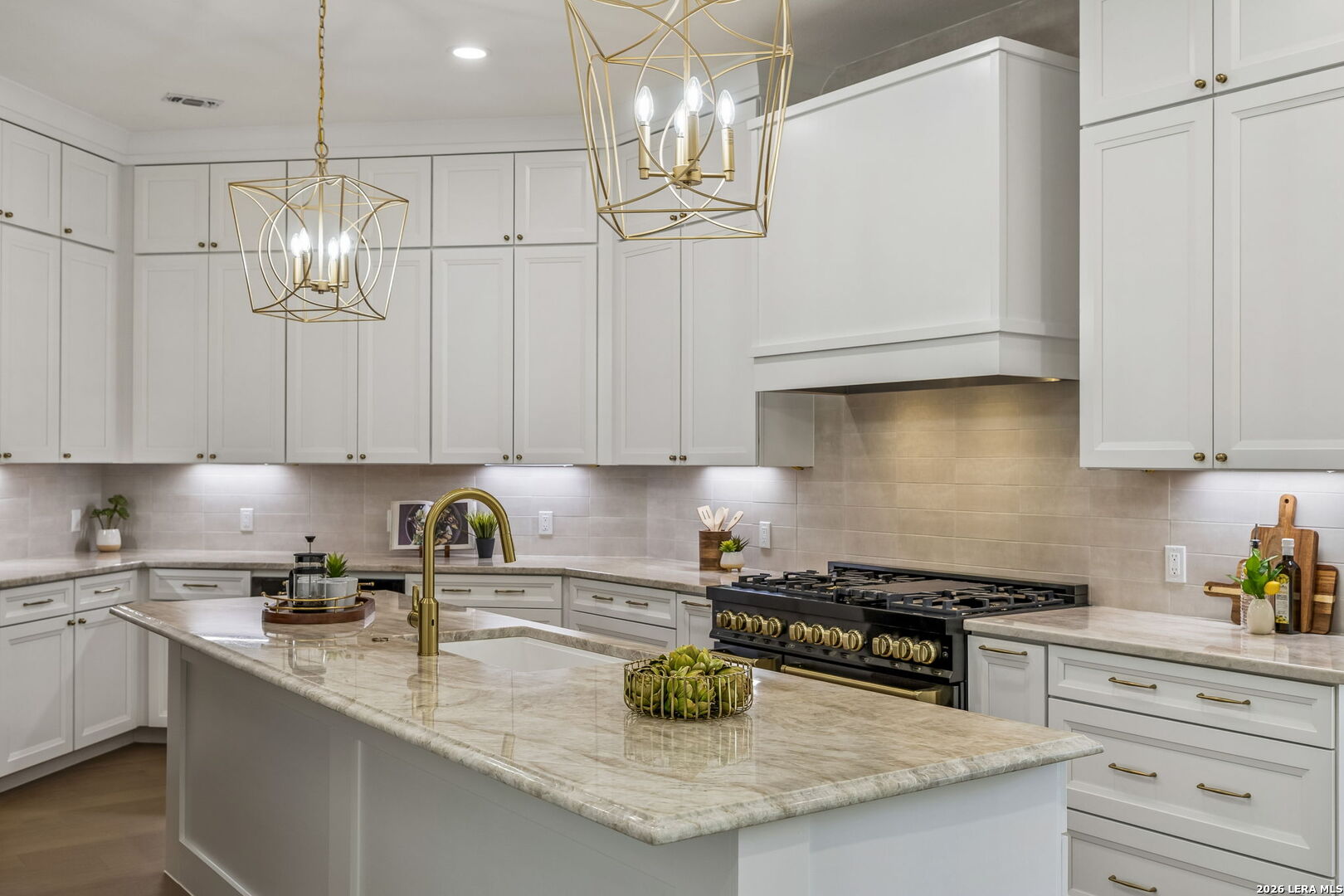 327 Pagoda Oak, Shavano Park, TX 78230
