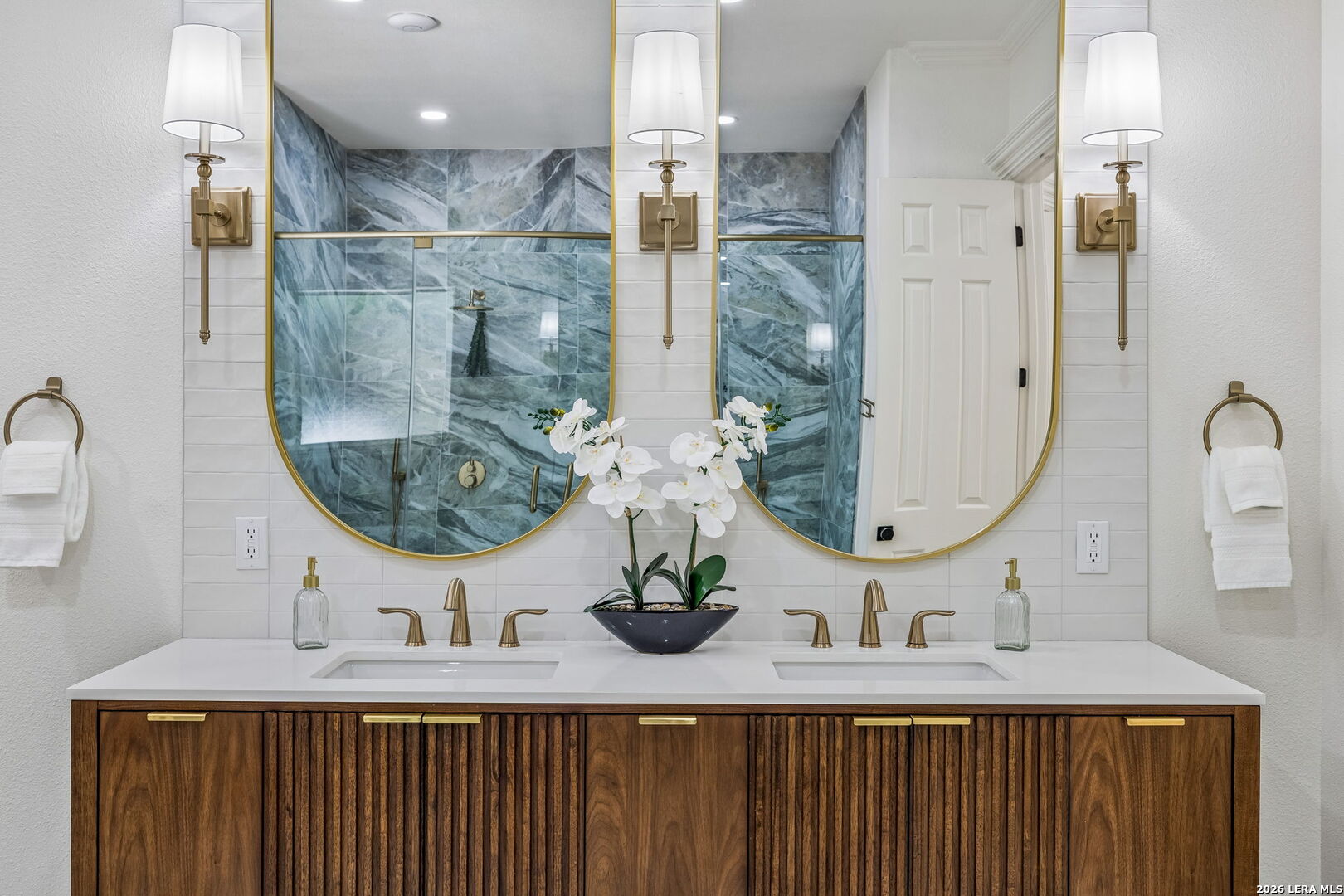 327 Pagoda Oak, Shavano Park, TX 78230