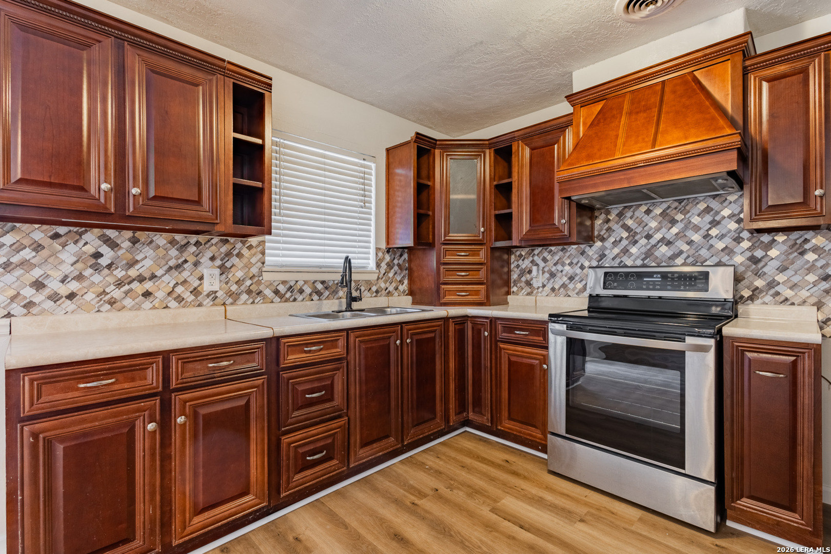 2347 Edna Dr, Eagle Pass, TX 78852