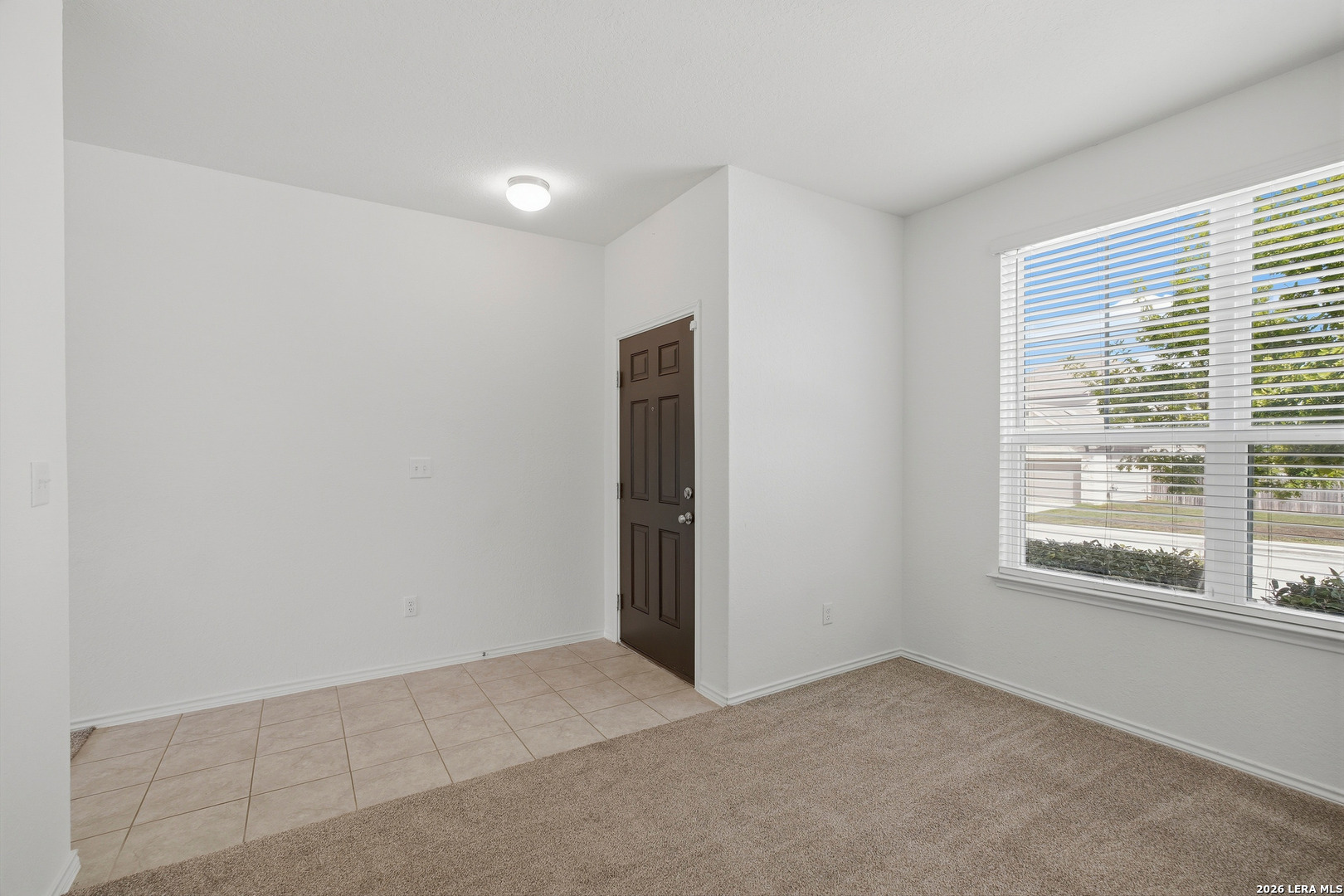 Entry/Foyer