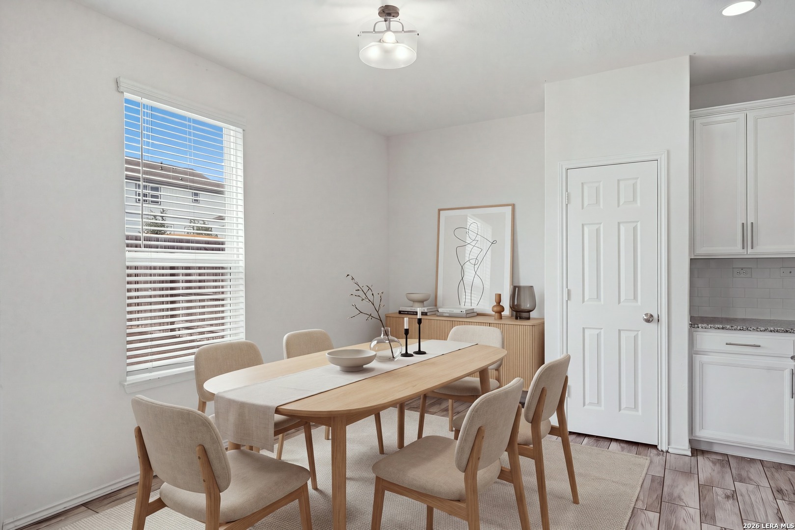 Eat-In Kitchen