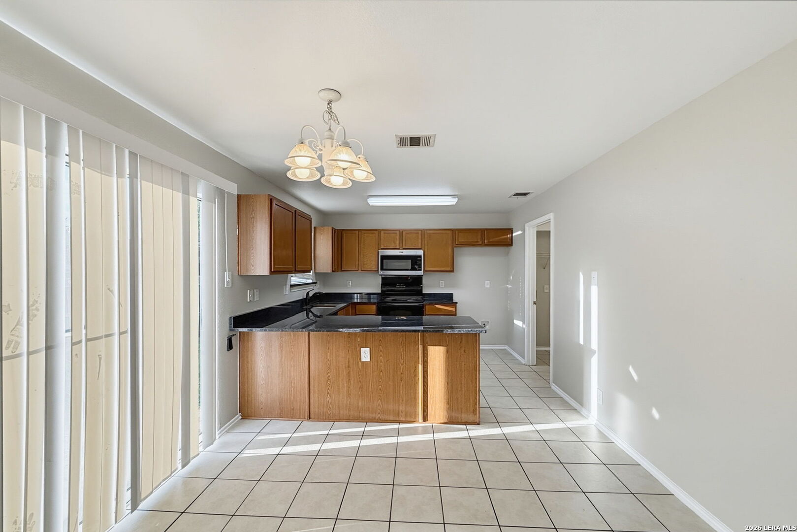 555 LYNX MTN, San Antonio, TX 78251