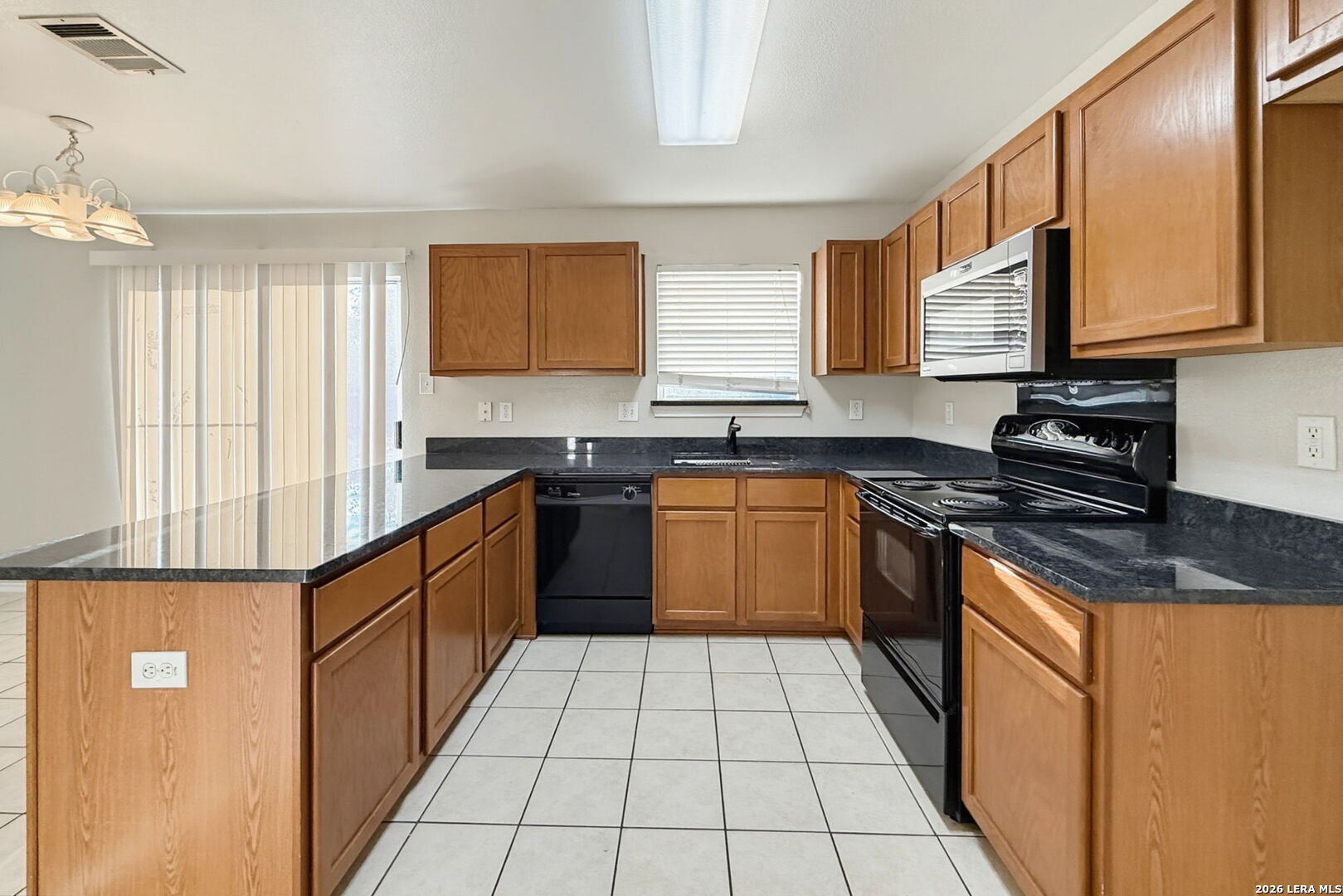 555 LYNX MTN, San Antonio, TX 78251