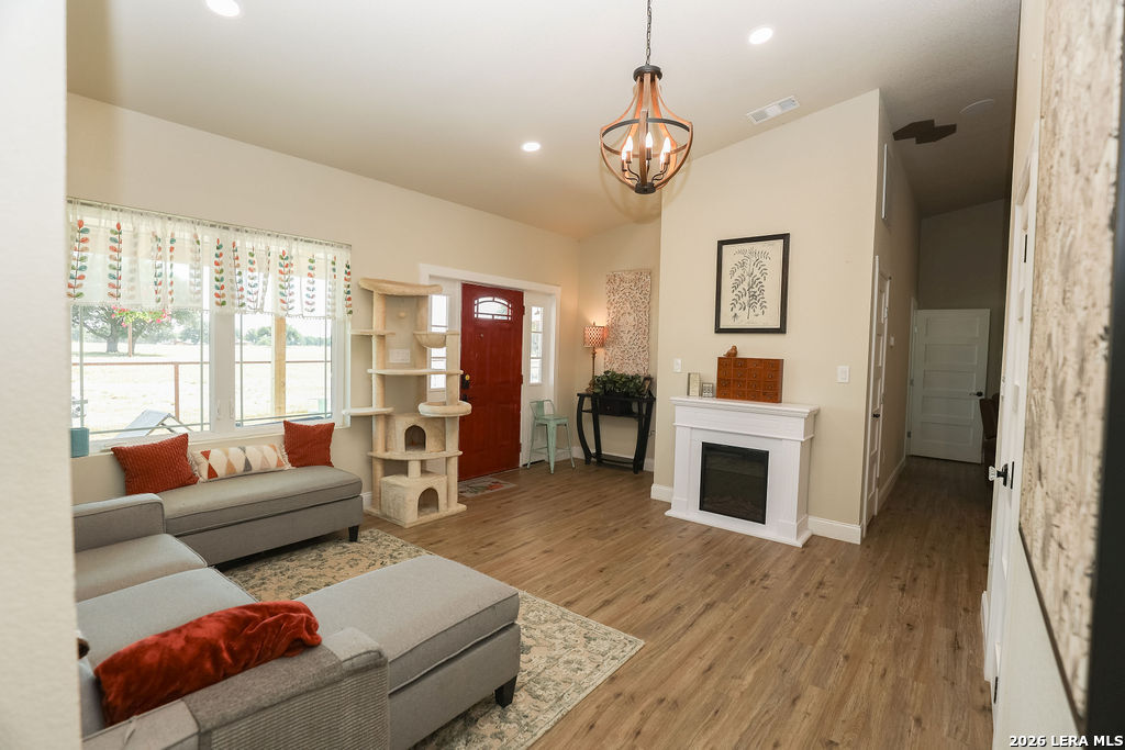 16658 N US Highway 377, London, TX 76854