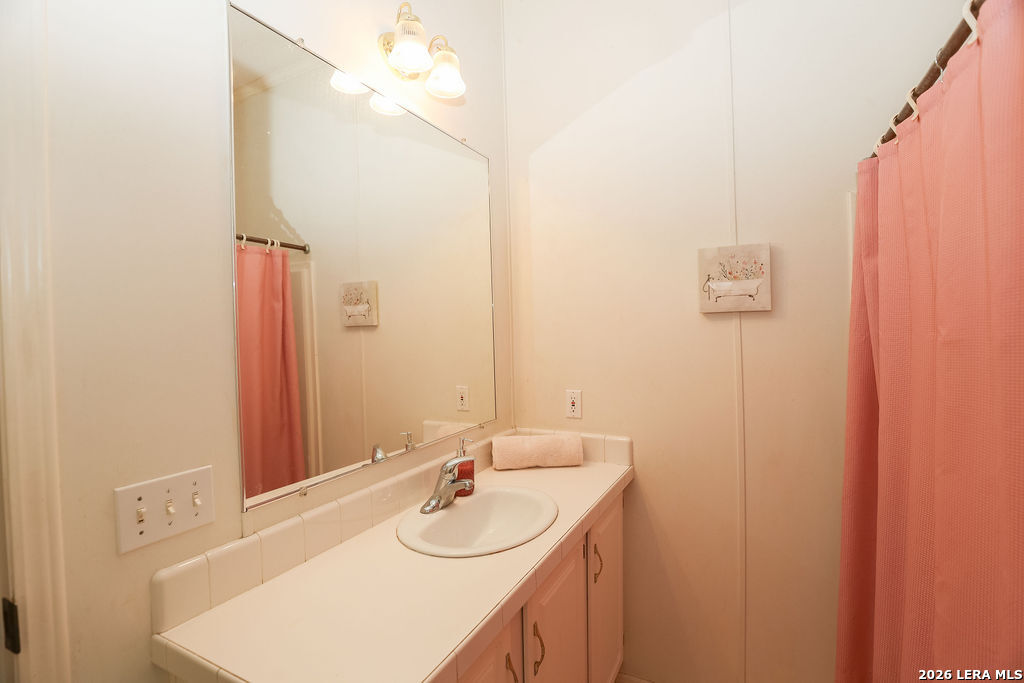 16658 N US Highway 377, London, TX 76854
