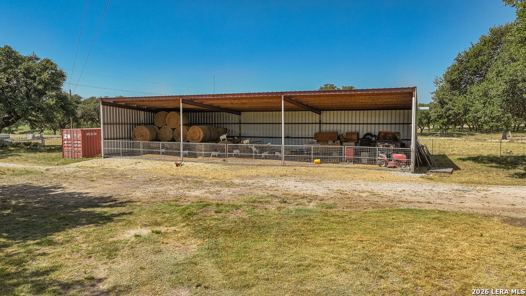 16658 N US Highway 377, London, TX 76854