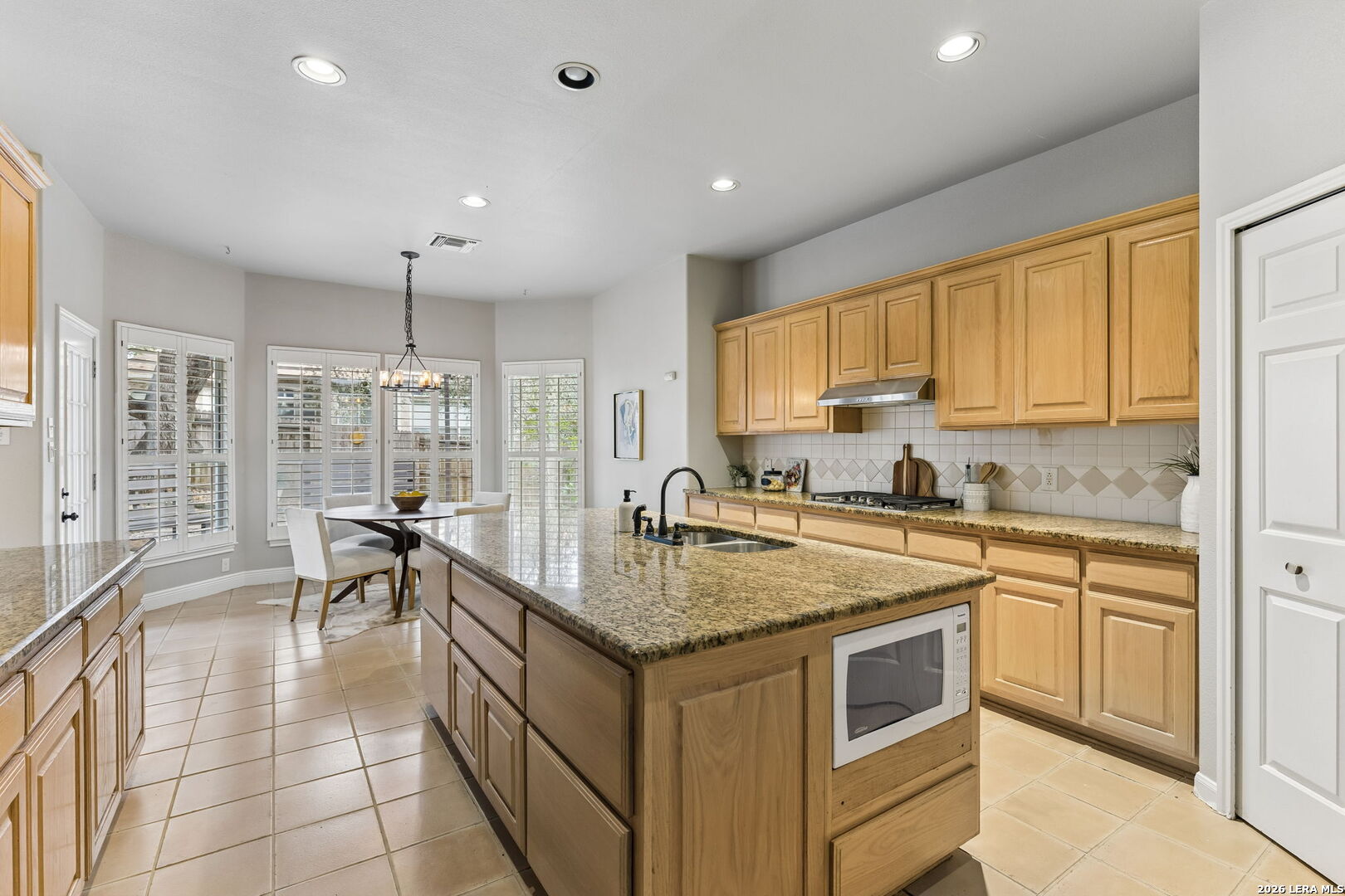 6542 Amber Oak, San Antonio, TX 78249