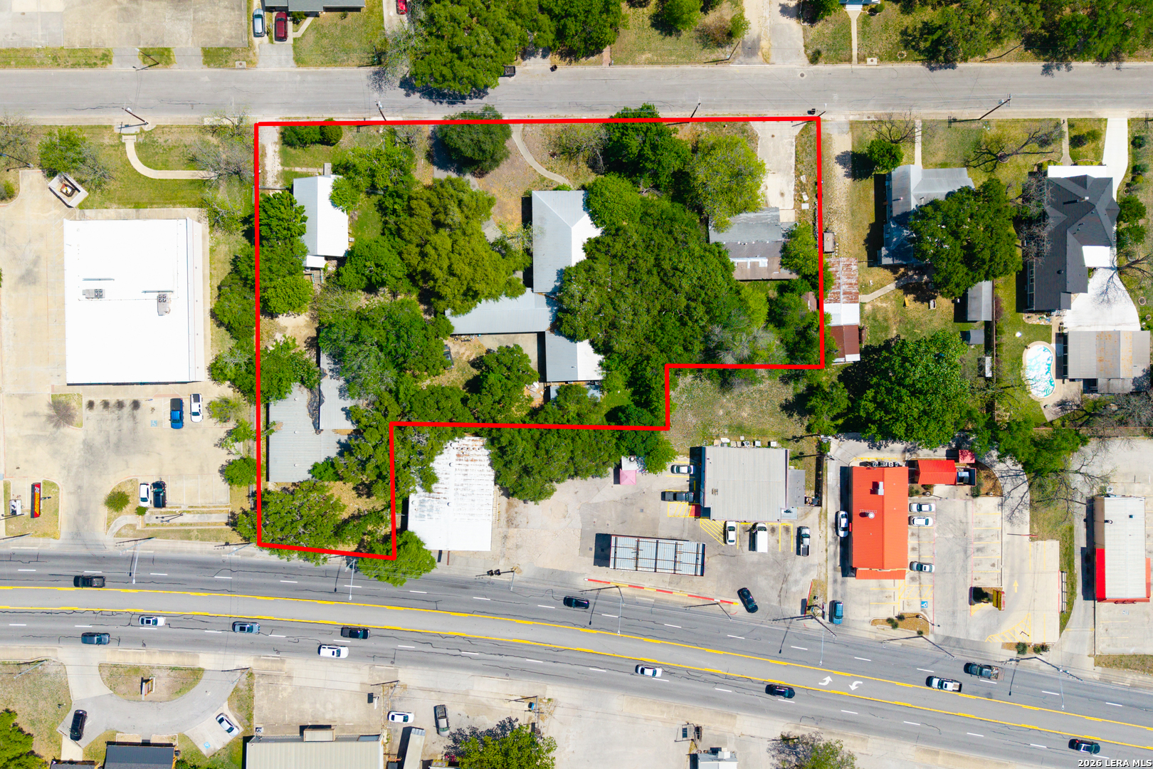 725 S Brazos St, Lockhart, TX 78644