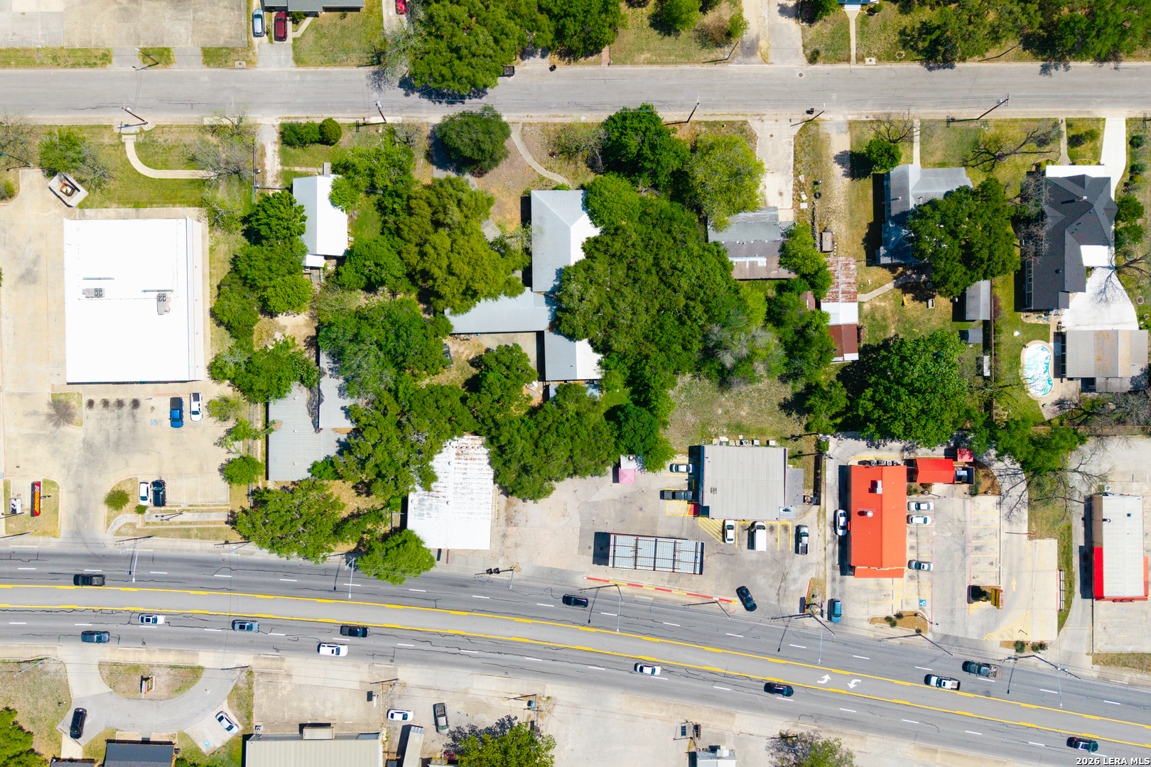 725 S Brazos St, Lockhart, TX 78644