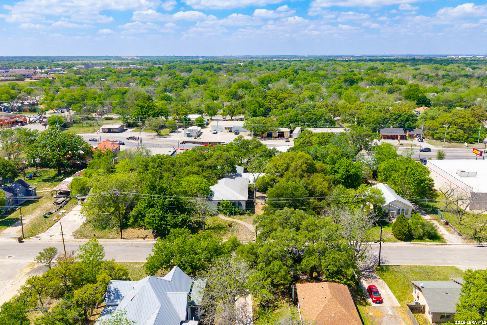 725 S Brazos St, Lockhart, TX 78644