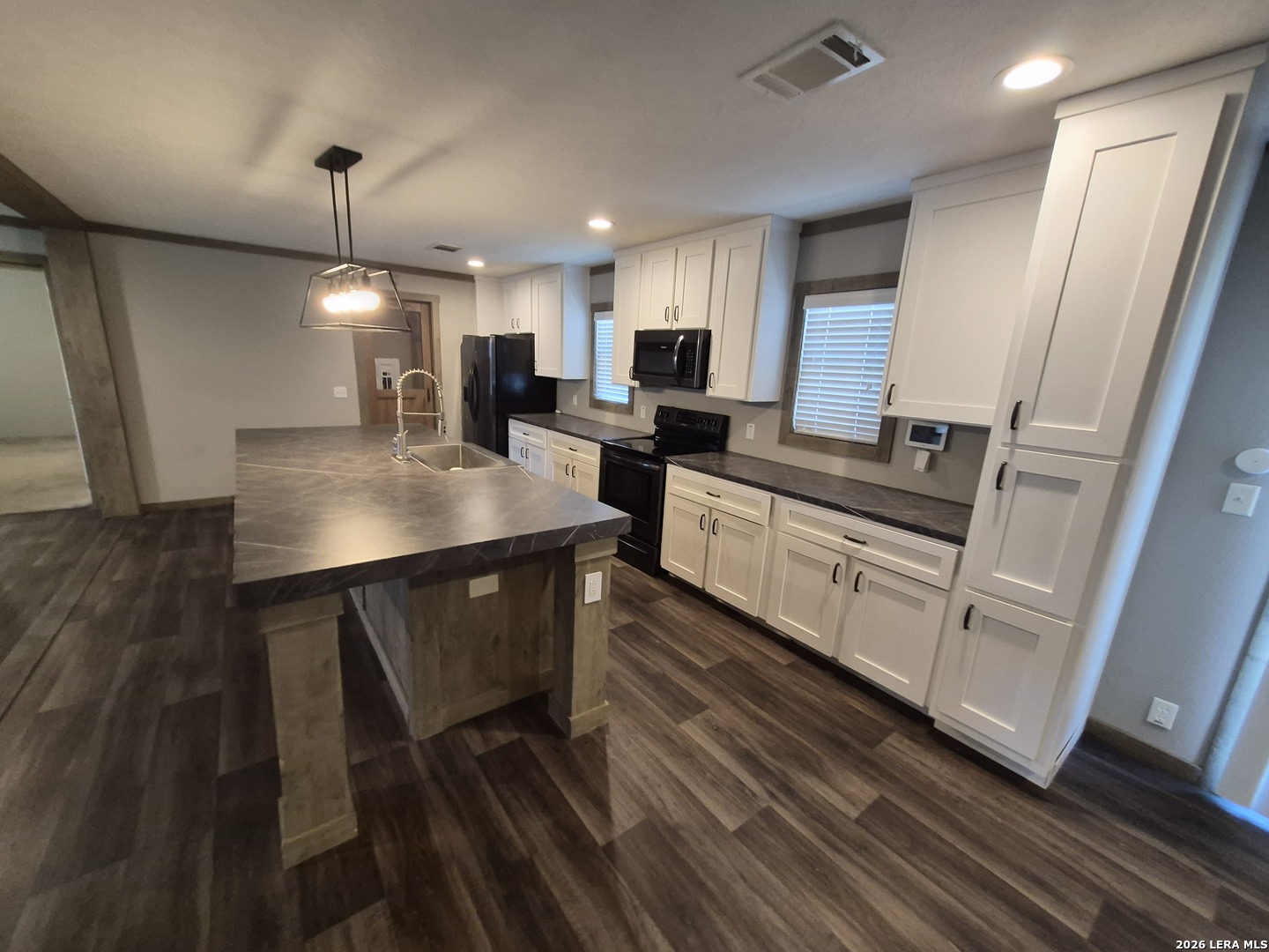 7151 Woodlake Parkway, #451, San Antonio, TX 78218