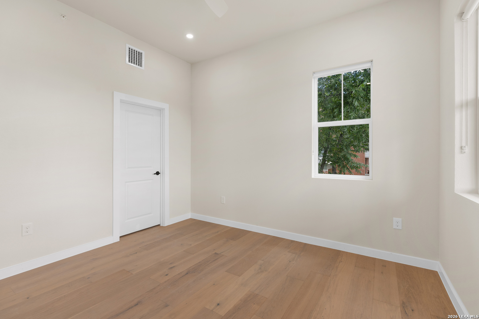 725 W ASHBY PL, #206, San Antonio, TX 78212