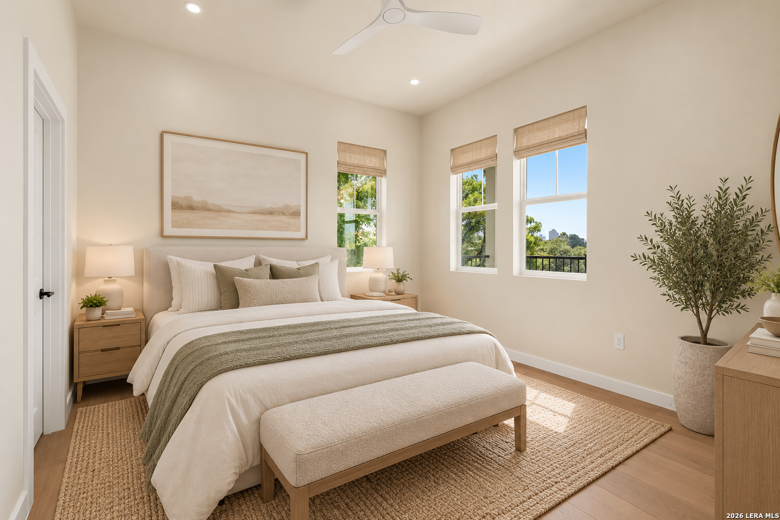 725 W ASHBY PL, #207, San Antonio, TX 78212