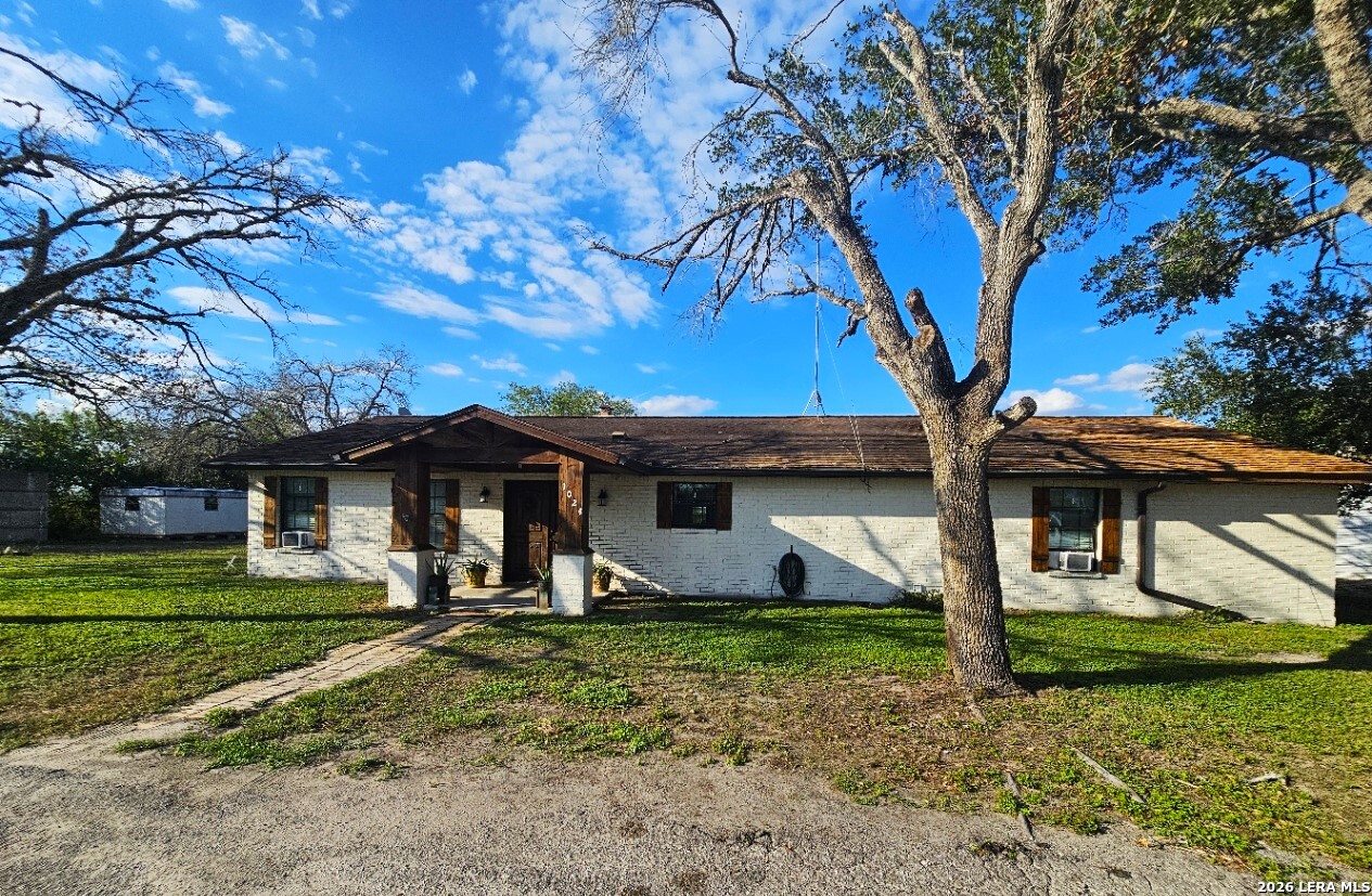 Property photo for 1024 Fm 1145, Kenedy, TX