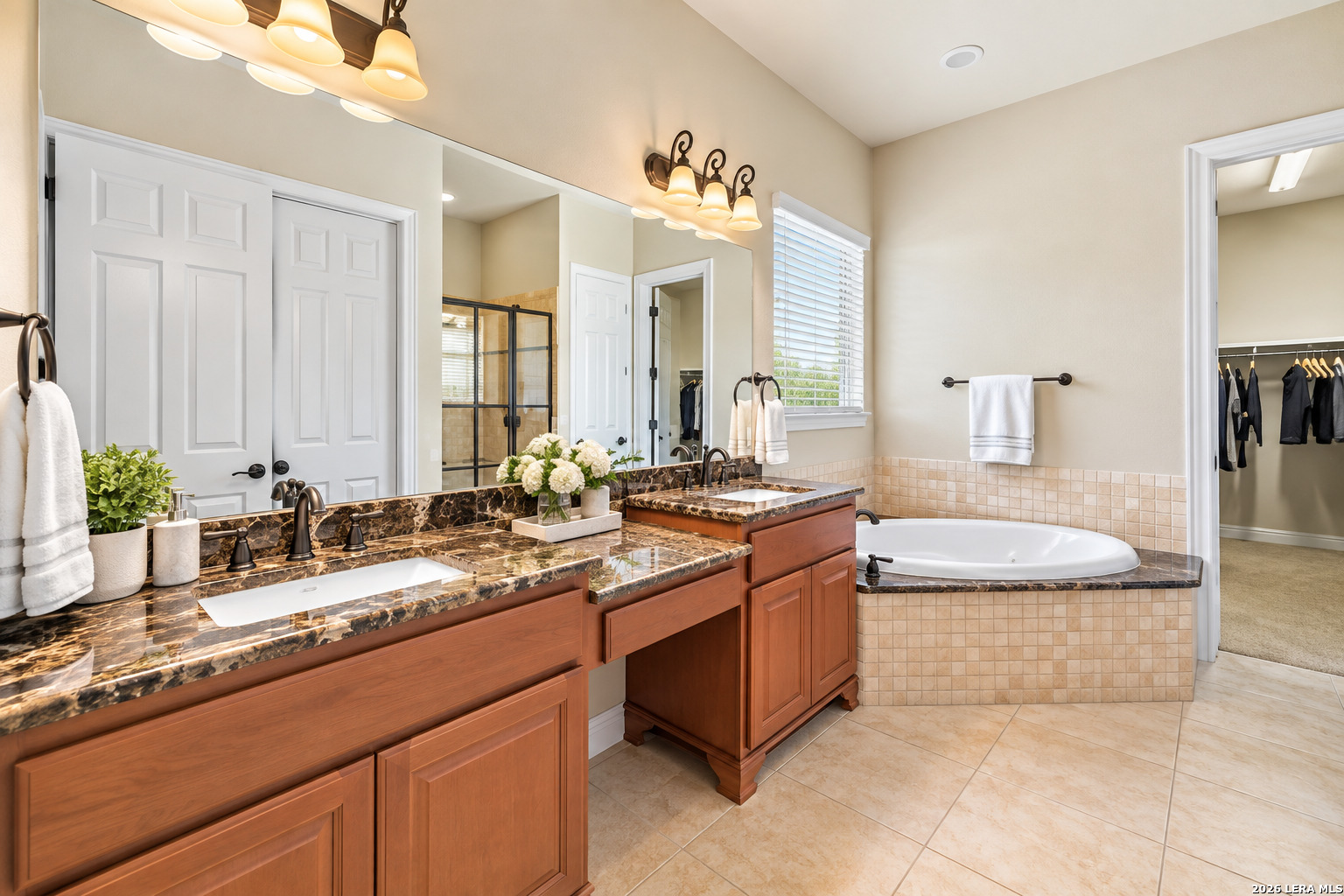 24510 Via Vizcaya, San Antonio, TX 78260