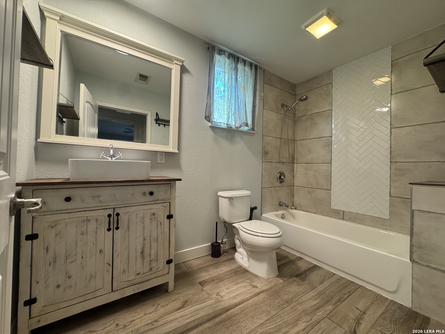 311 W GOODWIN ST, Pleasanton, TX 78064