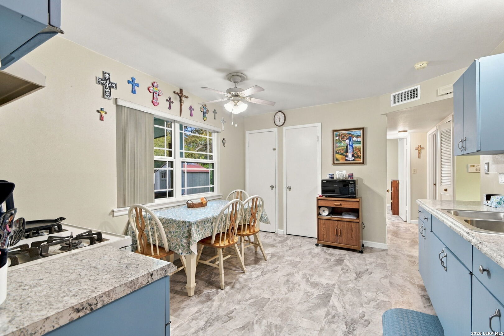 3323 Deer CRK, San Antonio, TX 78230
