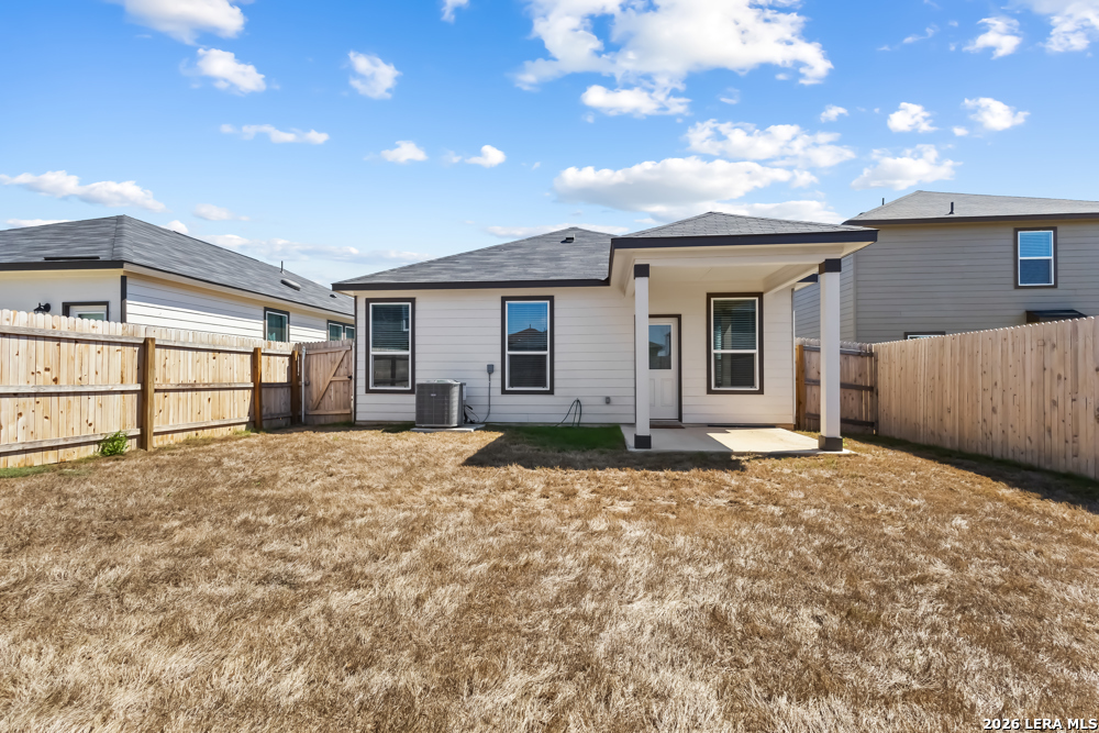 14223 Gamefish Run, Elmendorf, TX 78112