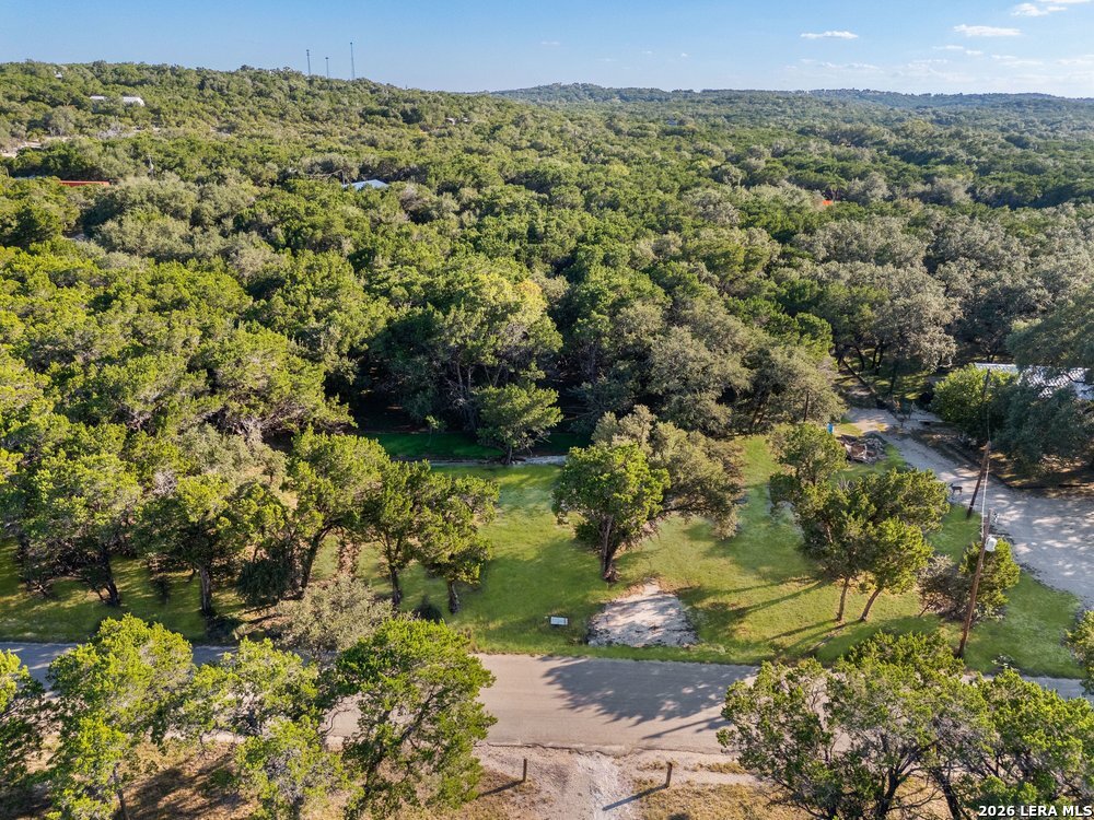 1675 8th Street West, Lakehills, TX 78063