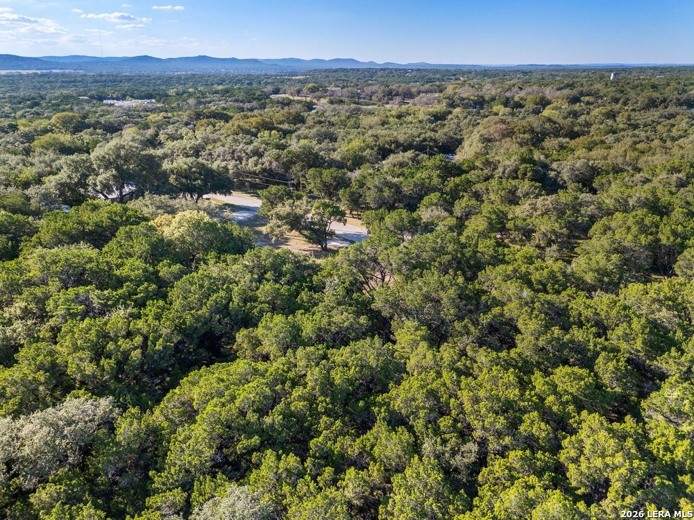 1675 8th Street West, Lakehills, TX 78063